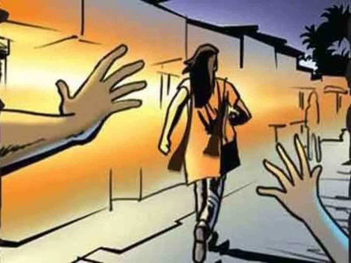 article image - एक युवती से दो युवक ने जबरन किया छेड़खानी, मुकदमा दर्ज