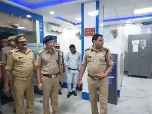 WhatsApp Image 2022 09 06 at 21.03.48 - रुदौली स्टेट बैंक में कैशियर के केबिन से दिन दहाड़े 20 लाख रुपए चोरी