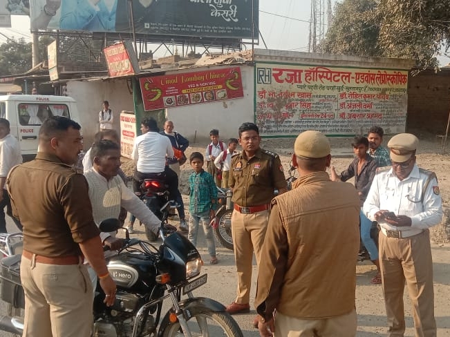 a3874461 13a9 4eb7 b9e5 3d0438b572ca 1669285854346 - वाहनों की जांच में 108 का कटा चालान, वाहन चालकों दिखे भयभीत,