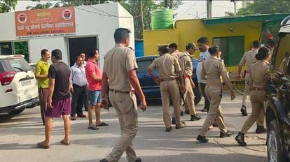 images 9 - भाजपा नेता के यहां पहुंची की टीम, घंटो तक की पूछताछ।