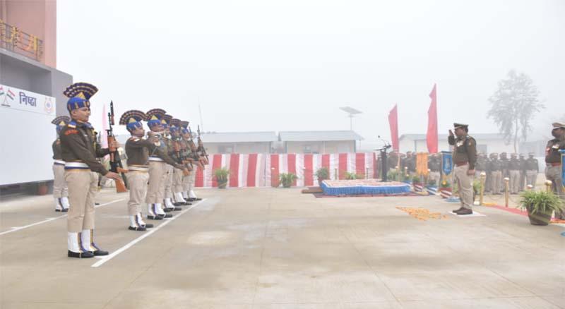 untitled 38 copy21 - सीआरपीएफ ने पहली बार स्थाई शिविर में मनाया गणतंत्र दिवस, कमांडेंट ने ली सलामी।