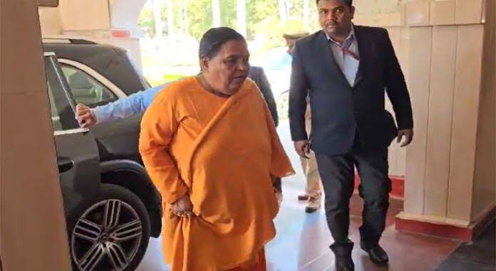 images 1 2 - अयोध्या का काम हो गया मथुरा और काशी का कर रही हूं वेट – उमा भारती।