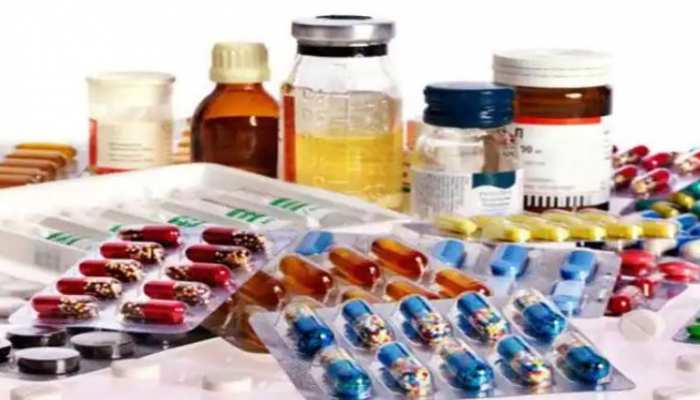 jacha - अवैध मेडिकल स्टोर से 1.33 लाख की दवाएं जब्त।