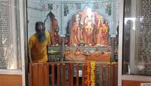 images 5 - यम द्वितीया पर यमथरा घाट पर लगा मेला, श्रद्धालुओं ने की यमराज की पूजा।