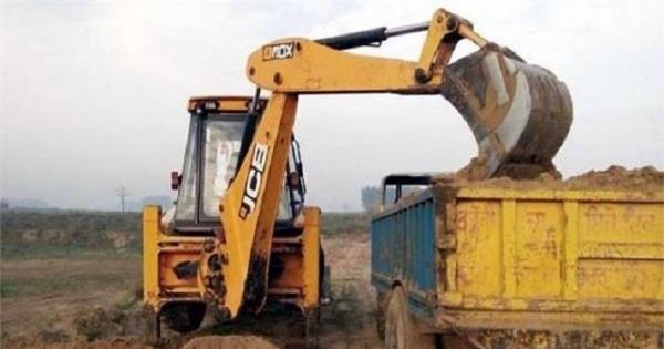 image amrit vichar63 - अवैध खनन के खिलाफ अप्रैल से मई तक 44 वाहनों से 39.44 लाख रुपये की वसूली।