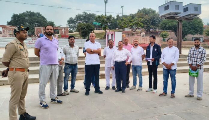 kfgkdsfjk - दीपोत्सव स्थल का कुलपति ने किया निरीक्षण।