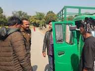 download - गांव में दो युवक संदिग्ध हालत में पकड़े गए, जंगल में आग लगाने का आरोप।